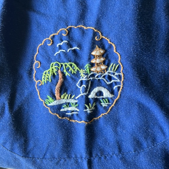 VTG Chinese Robe - Picture 8 of 8